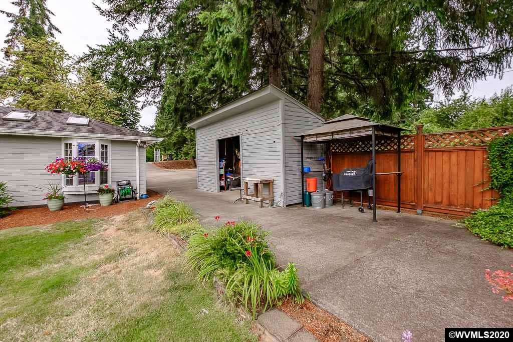 5655 Southwest West Hills Road Corvallis, OR 97333 - Photo 36 of 42 Gallery Image 36