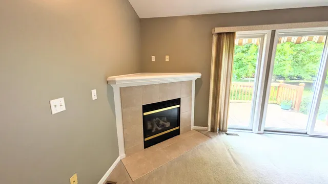 $275,000 | 23721 West Lake Circle, Unit 14, Trenton, MI 48183