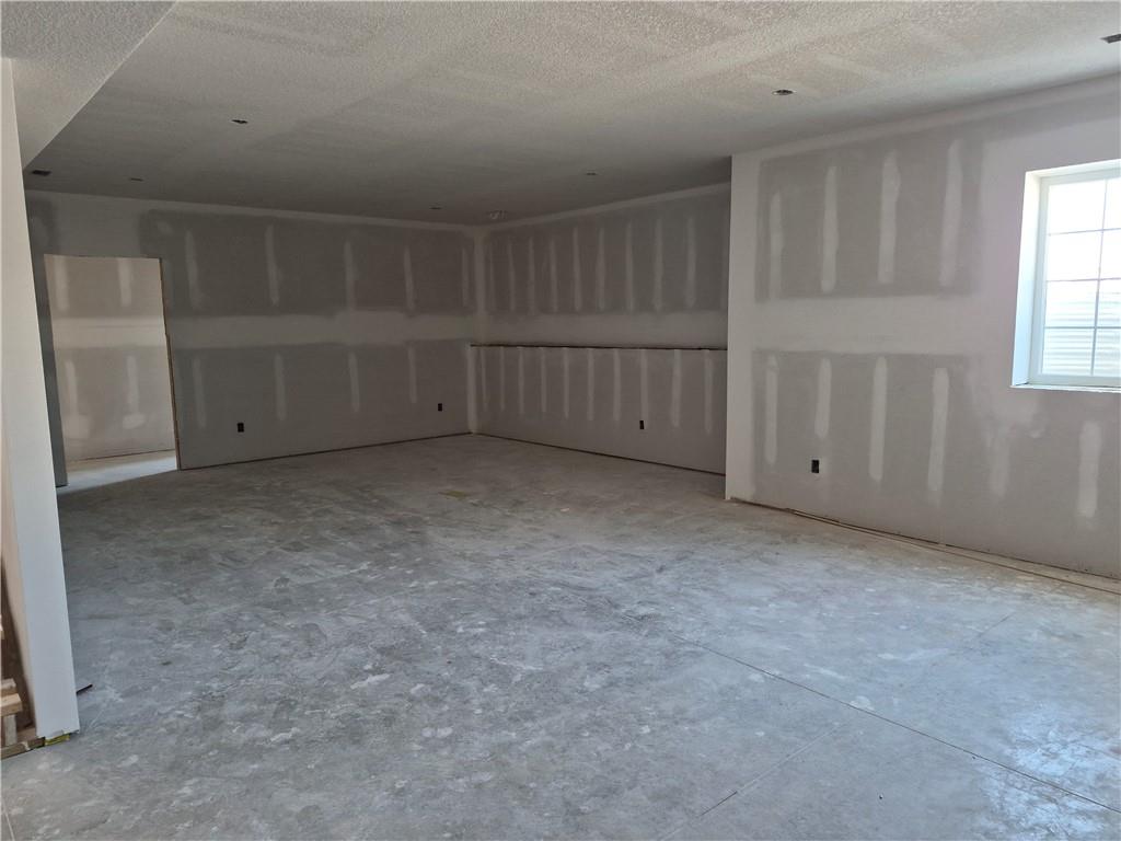 4539 North 145th Terrace Basehor, KS 66007 - Photo 15 of 73