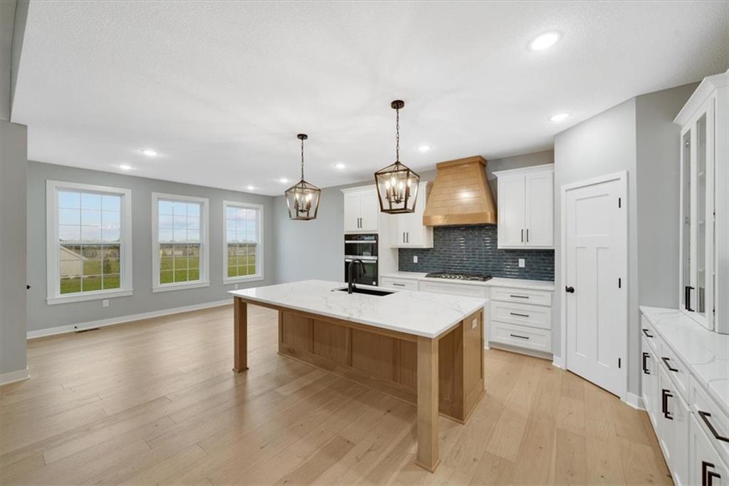 4539 North 145th Terrace Basehor, KS 66007 - Photo 33 of 73