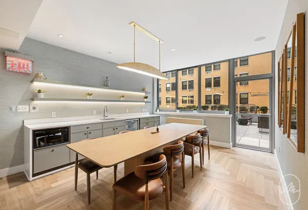 $4,600 | 561 10th Avenue, Unit 3J | Hell's Kitchen