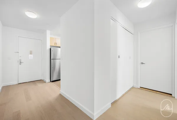 $4,600 | 561 10th Avenue, Unit 3J | Hell's Kitchen
