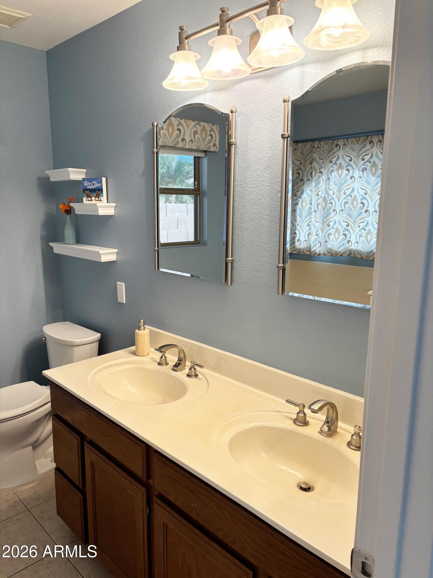 2353 East Willow Wick Road Gilbert, AZ 85296 - Photo 27 of 39 Willow-36-Master Bath