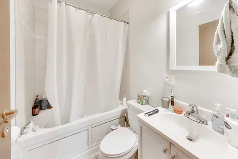 $225,000 | 3105 West Argyle Street, Unit 3, Chicago, IL 60625