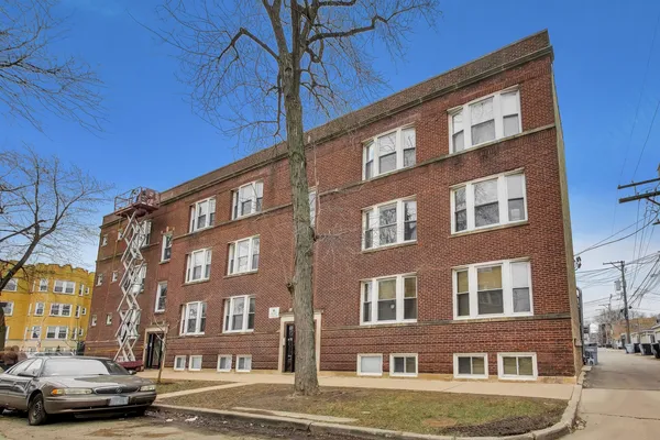 $225,000 | 3105 West Argyle Street, Unit 3, Chicago, IL 60625