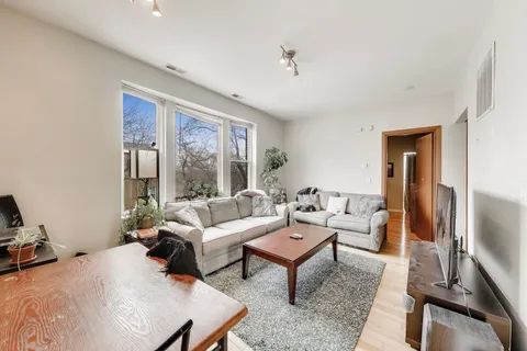 $225,000 | 3105 West Argyle Street, Unit 3, Chicago, IL 60625