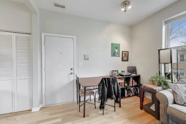 $225,000 | 3105 West Argyle Street, Unit 3, Chicago, IL 60625