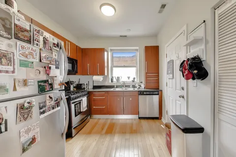 $225,000 | 3105 West Argyle Street, Unit 3, Chicago, IL 60625