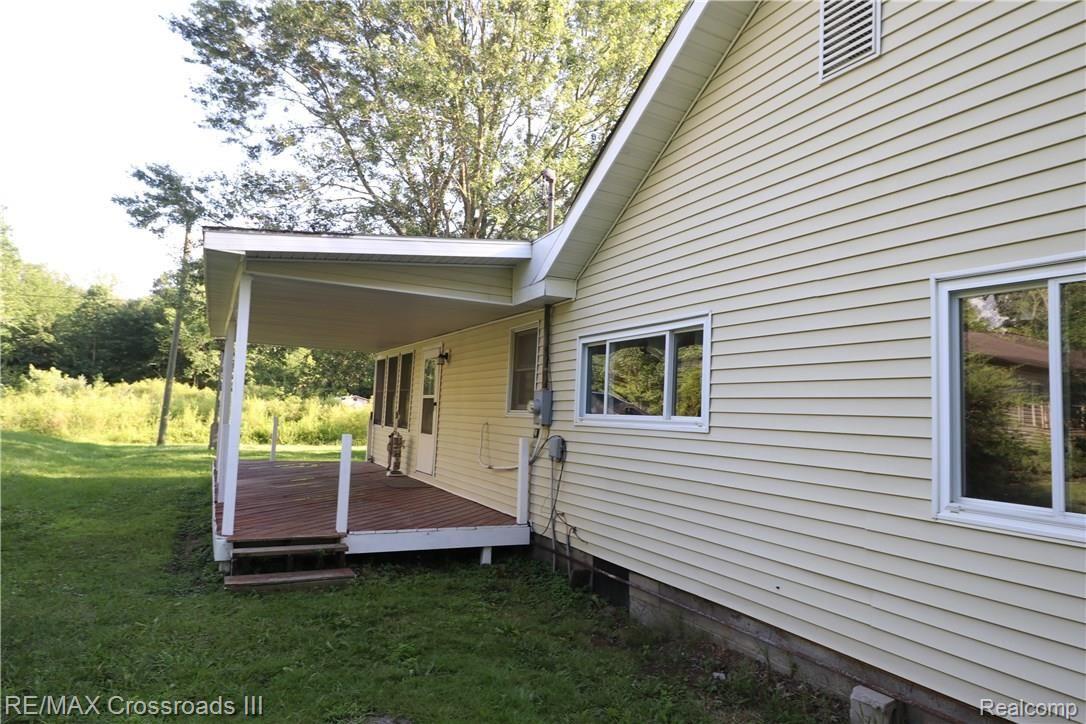 48747 Wear Road Belleville, MI 48111 - Photo 19 of 23 IMG_6831.JPG