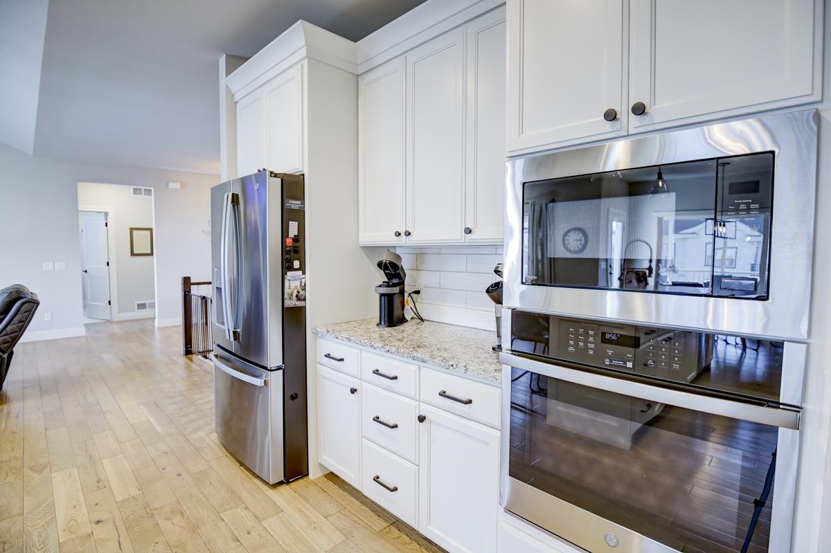 802 Ronald Overlook Waunakee, WI 53597 - Photo 13 of 47