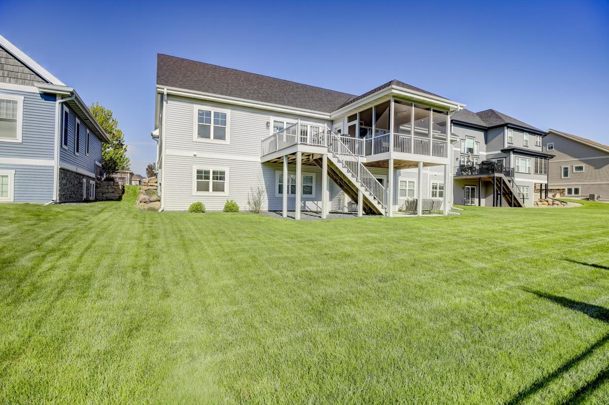 802 Ronald Overlook Waunakee, WI 53597 - Photo 41 of 47