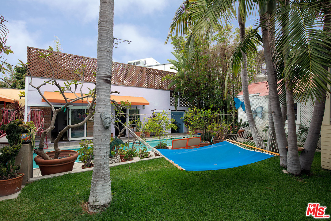 805 Hampton Drive Venice, CA 90291 - Photo 1 of 27 a view of a backyard with swimming pool