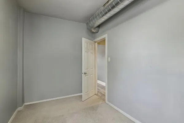 $400,000 | 956 North Trumbull Avenue, Chicago, IL 60651