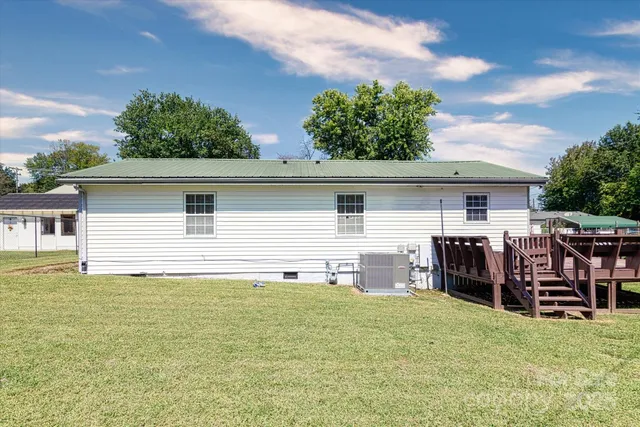 $235,000 | 408 East Catawba Avenue, Mount Holly, NC 28120