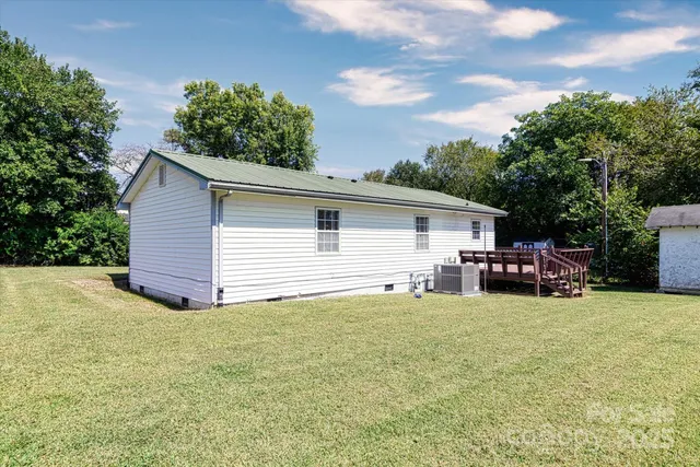 $235,000 | 408 East Catawba Avenue, Mount Holly, NC 28120