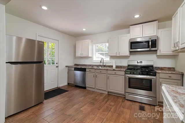 $235,000 | 408 East Catawba Avenue, Mount Holly, NC 28120