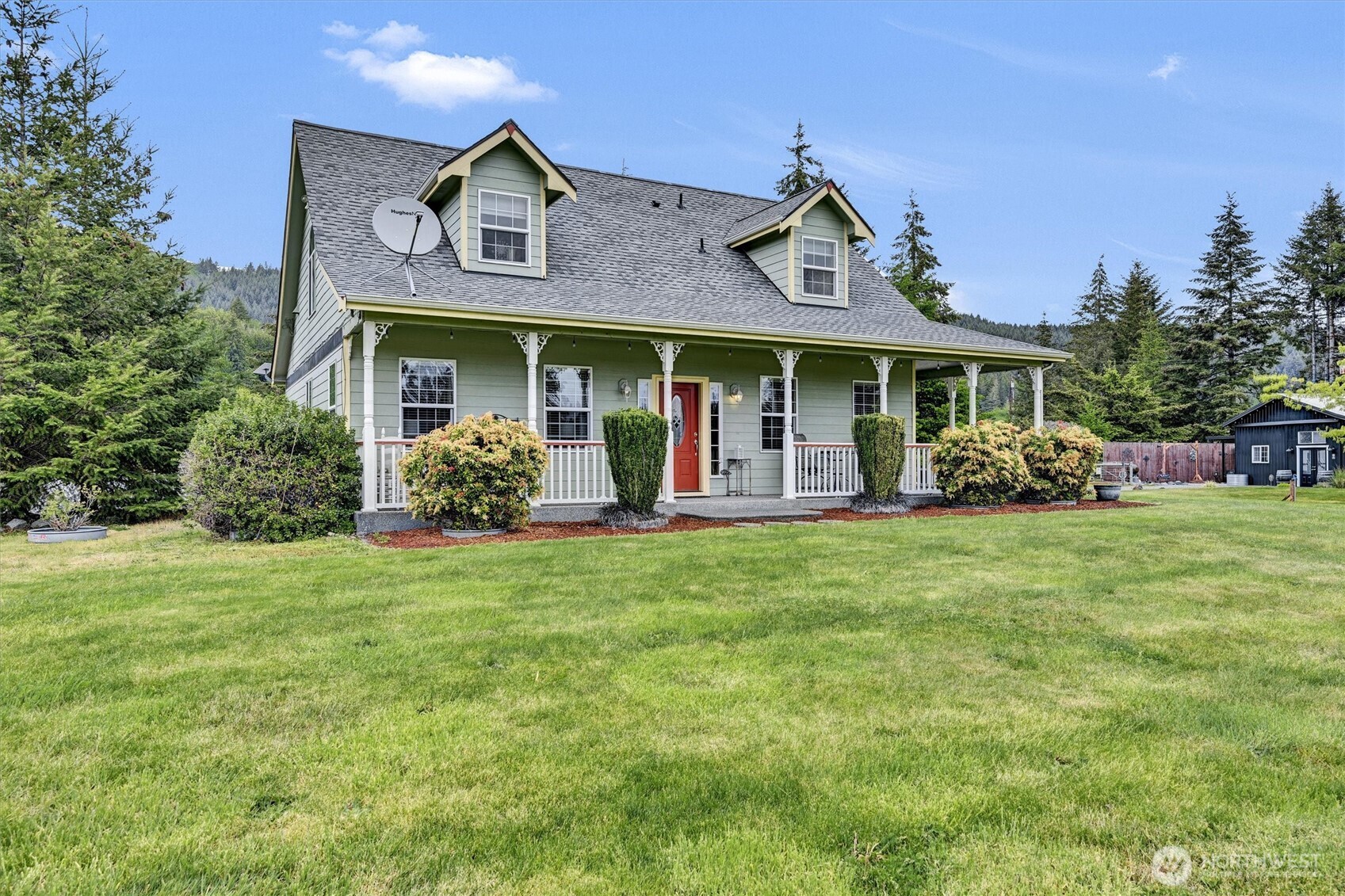 12012 Hunter Loop Road Southwest Rochester, WA 98579 - Photo 2 of 40