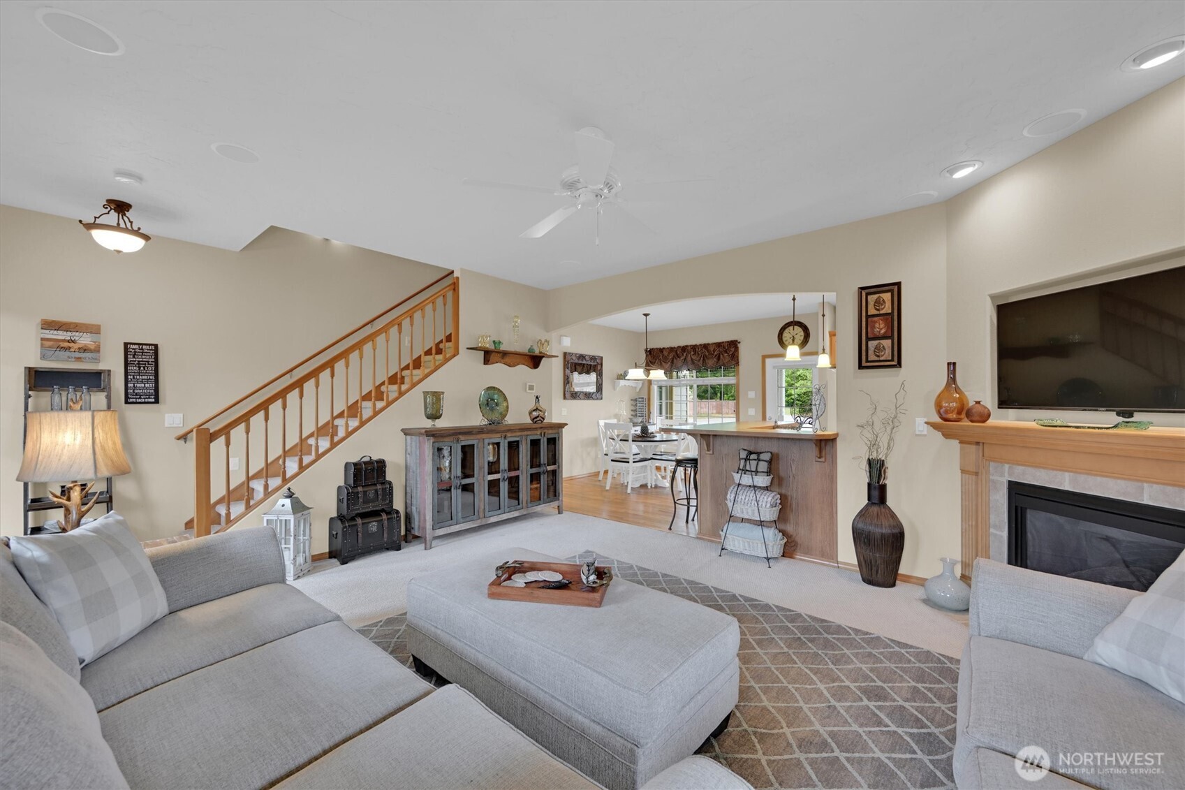 12012 Hunter Loop Road Southwest Rochester, WA 98579 - Photo 5 of 40