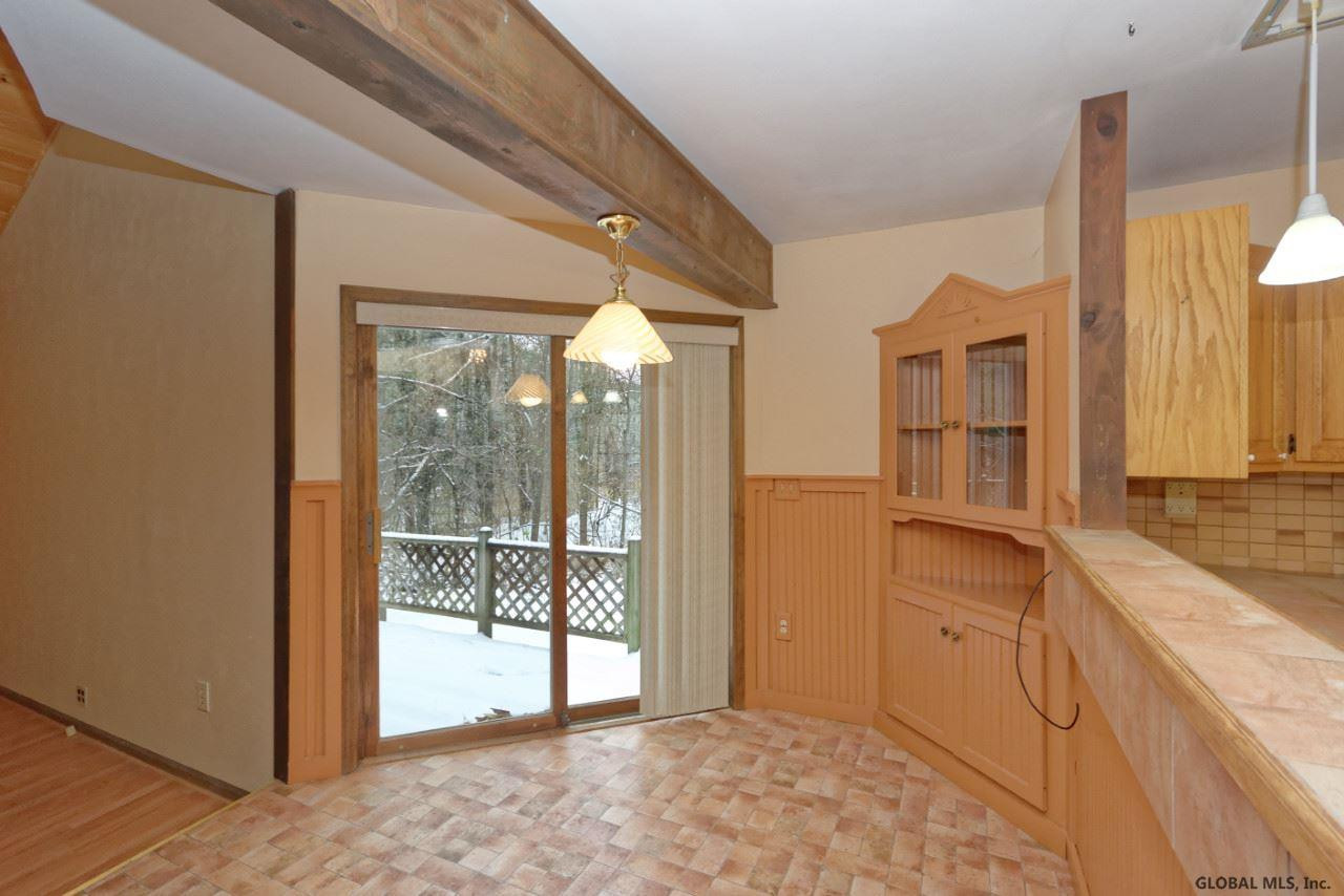 1175 Gordon Road Rotterdam, NY 12306 - Photo 8 of 49 Photo 8