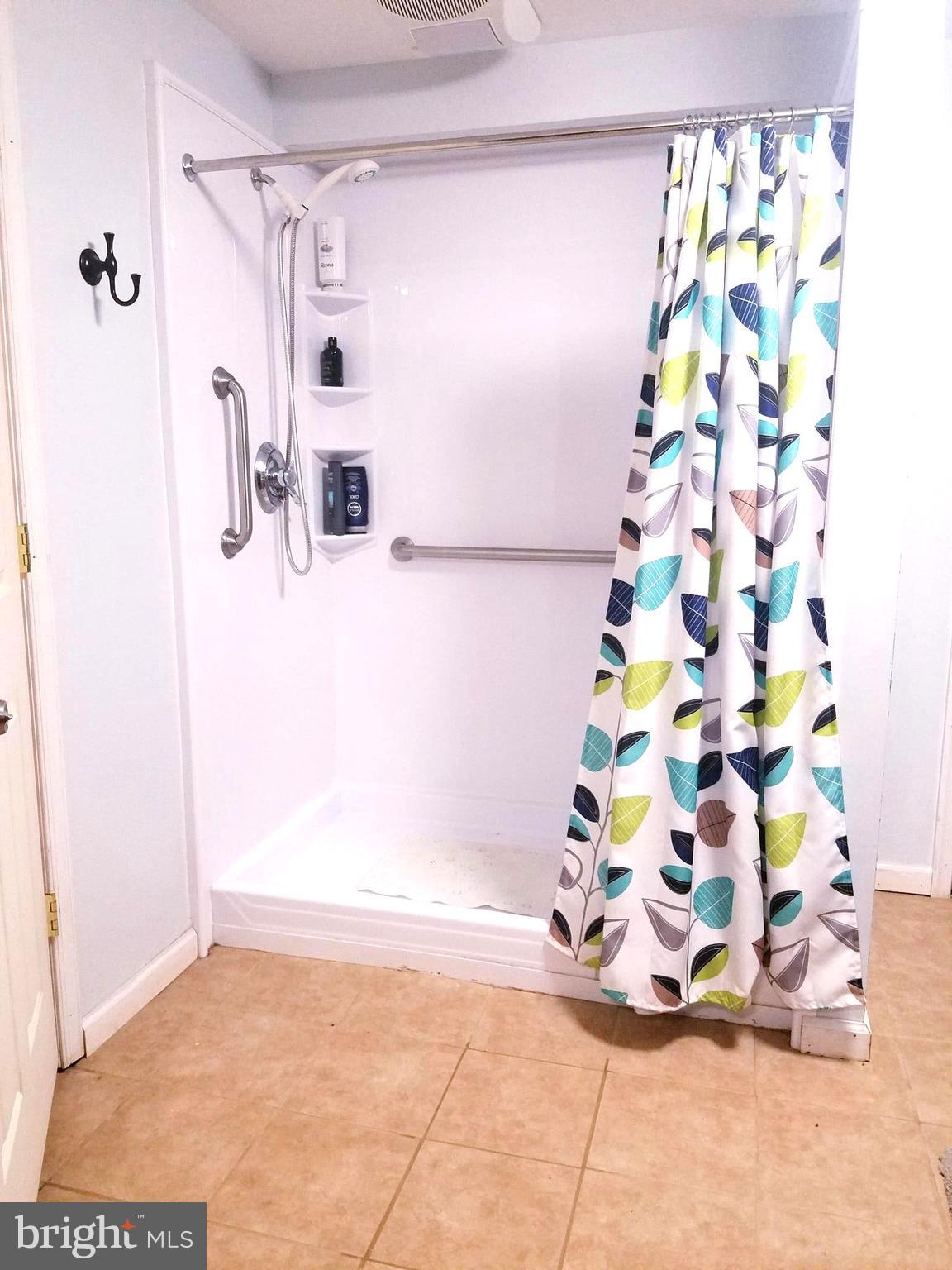 3424 Upton Road Baltimore, MD 21234 - Photo 15 of 20 Shower