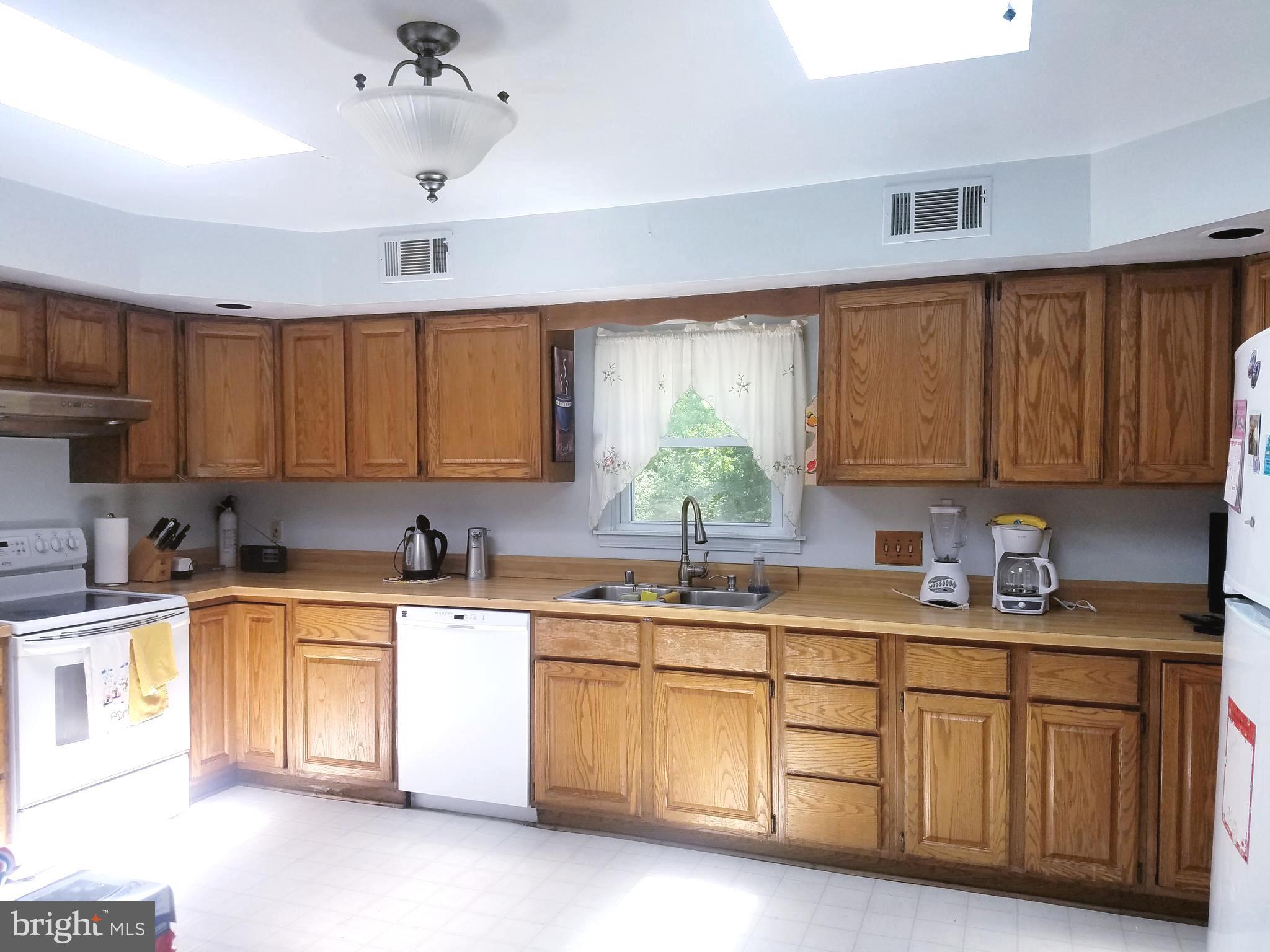 3424 Upton Road Baltimore, MD 21234 - Photo 5 of 20 Kitchen