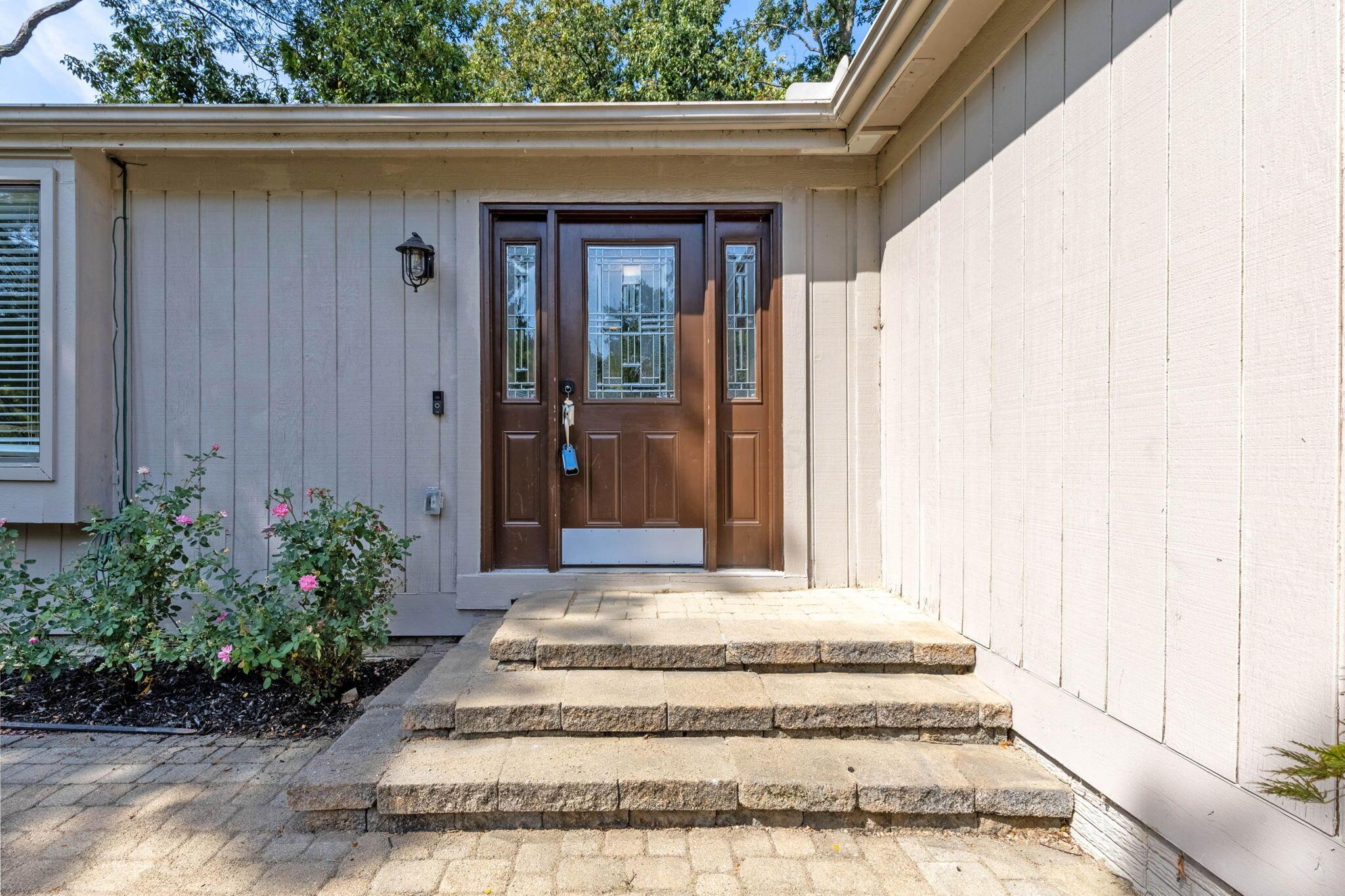 712 Cherrington Road Westerville, OH 43081 - Photo 4 of 45 Entry