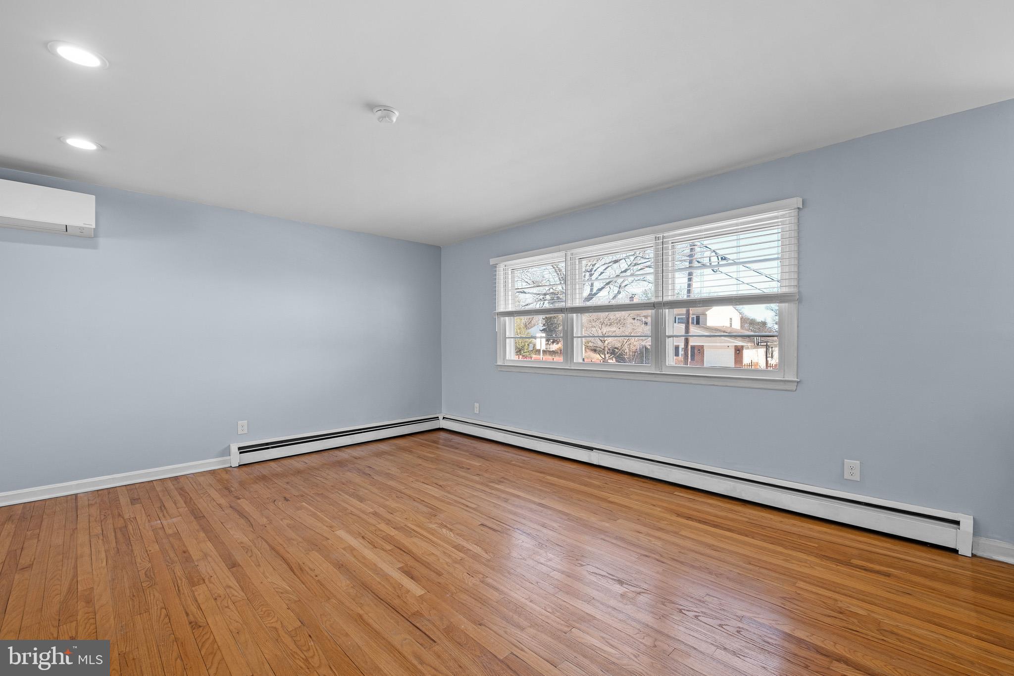 2738 Barnsley Road Wilmington, DE 19808 - Photo 17 of 25 Main Bedroom