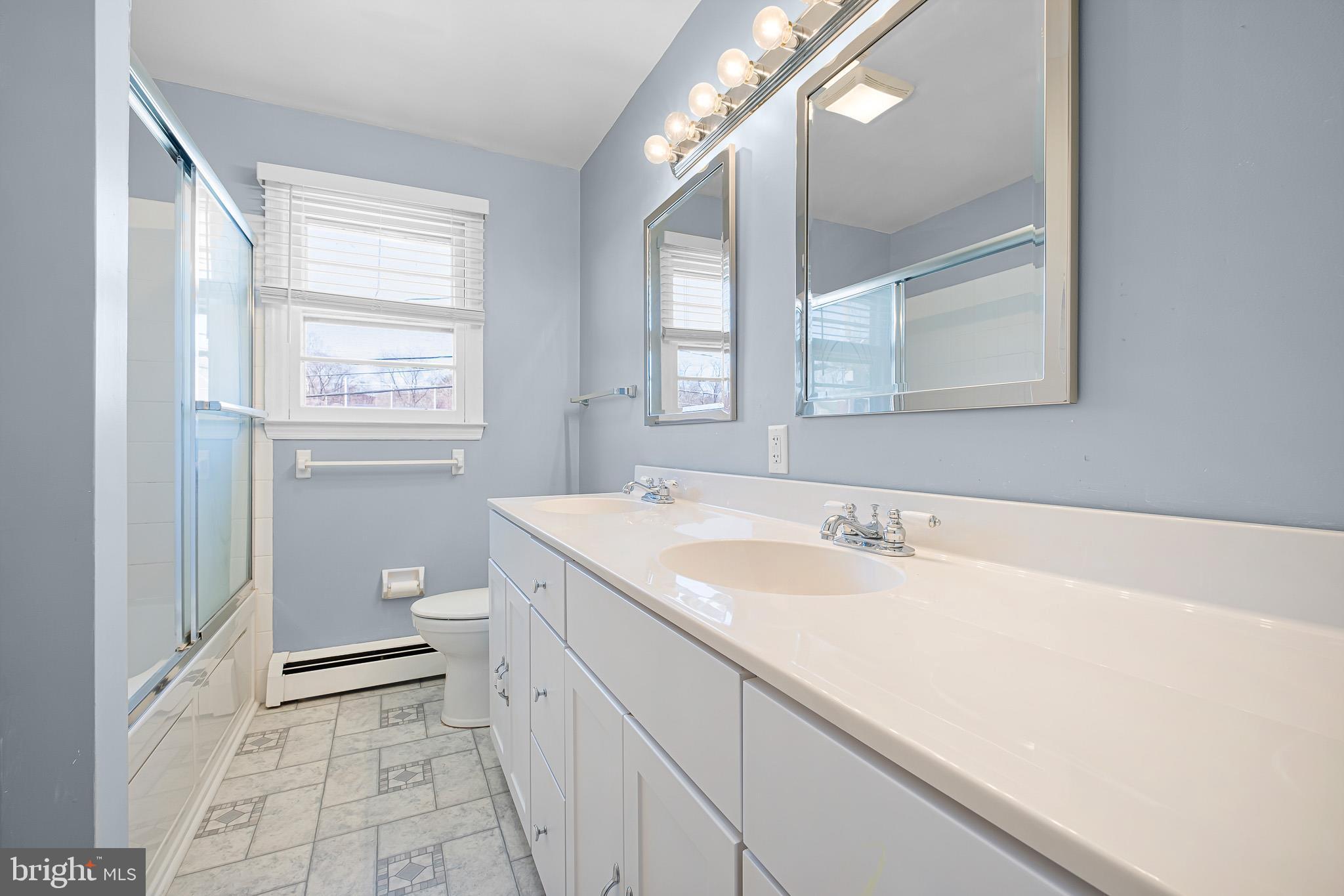 2738 Barnsley Road Wilmington, DE 19808 - Photo 18 of 25 Main Bath