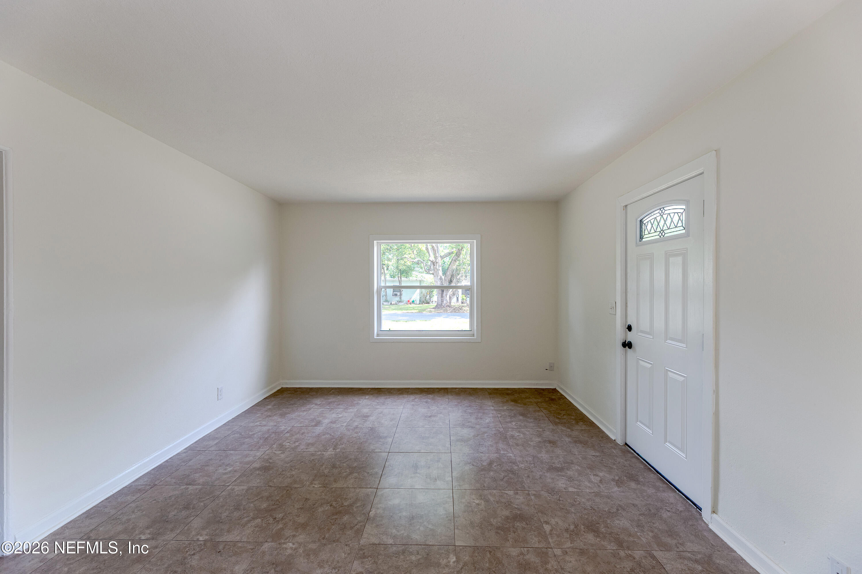 9754 Buncome Road Jacksonville, FL 32246 - Photo 7 of 19 9754-10
