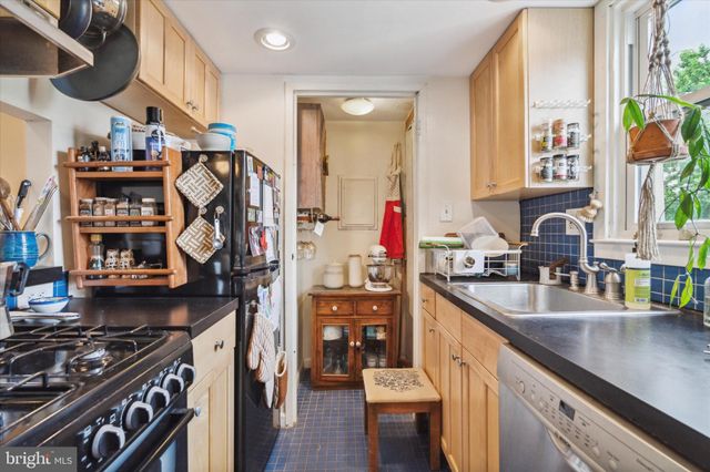 $208,000 | 328 Queen Street, Unit F, Philadelphia, PA 19147