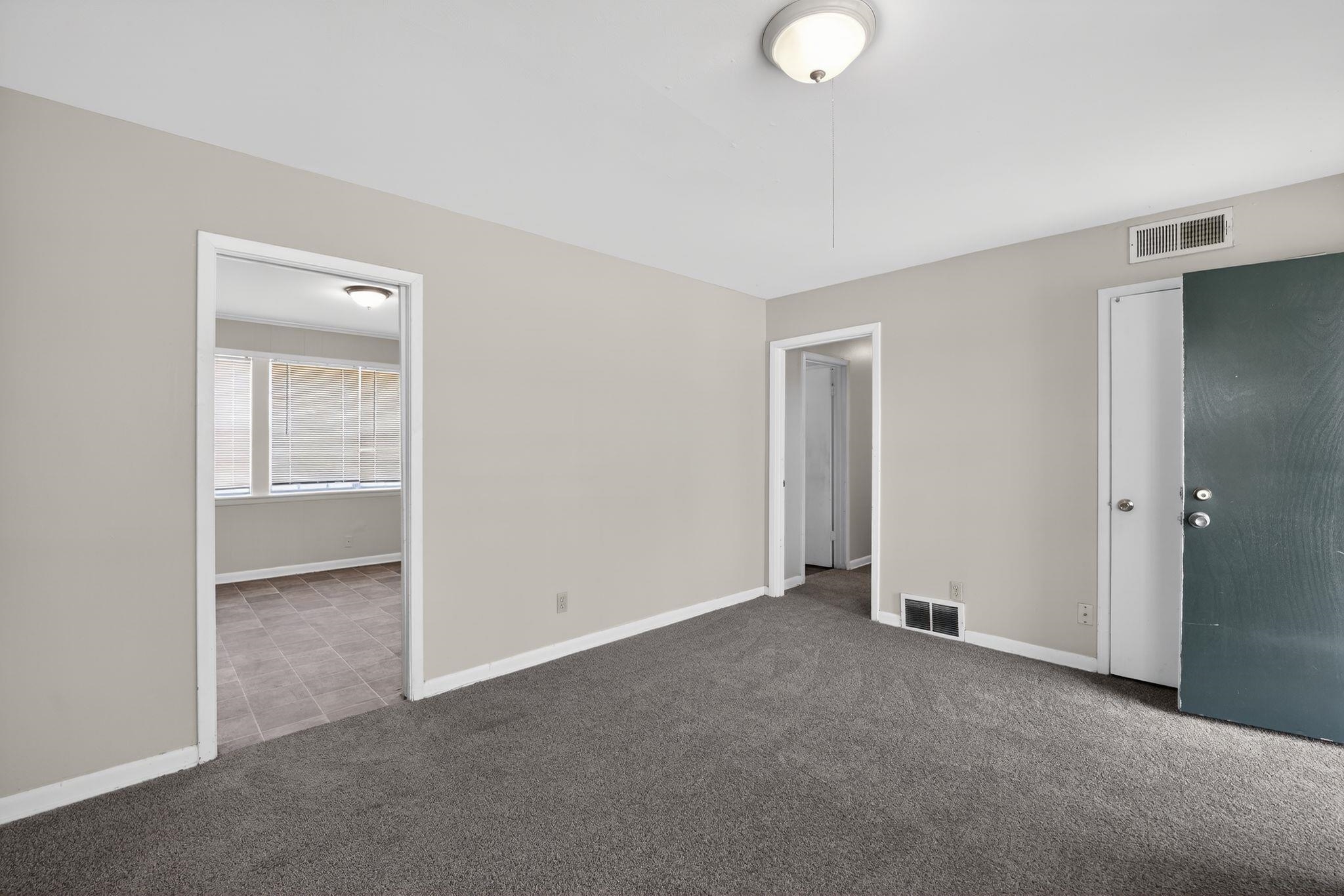 3470 Neely Road Memphis, TN 38109 - Photo 27 of 34 a view of an empty room with closet and a window