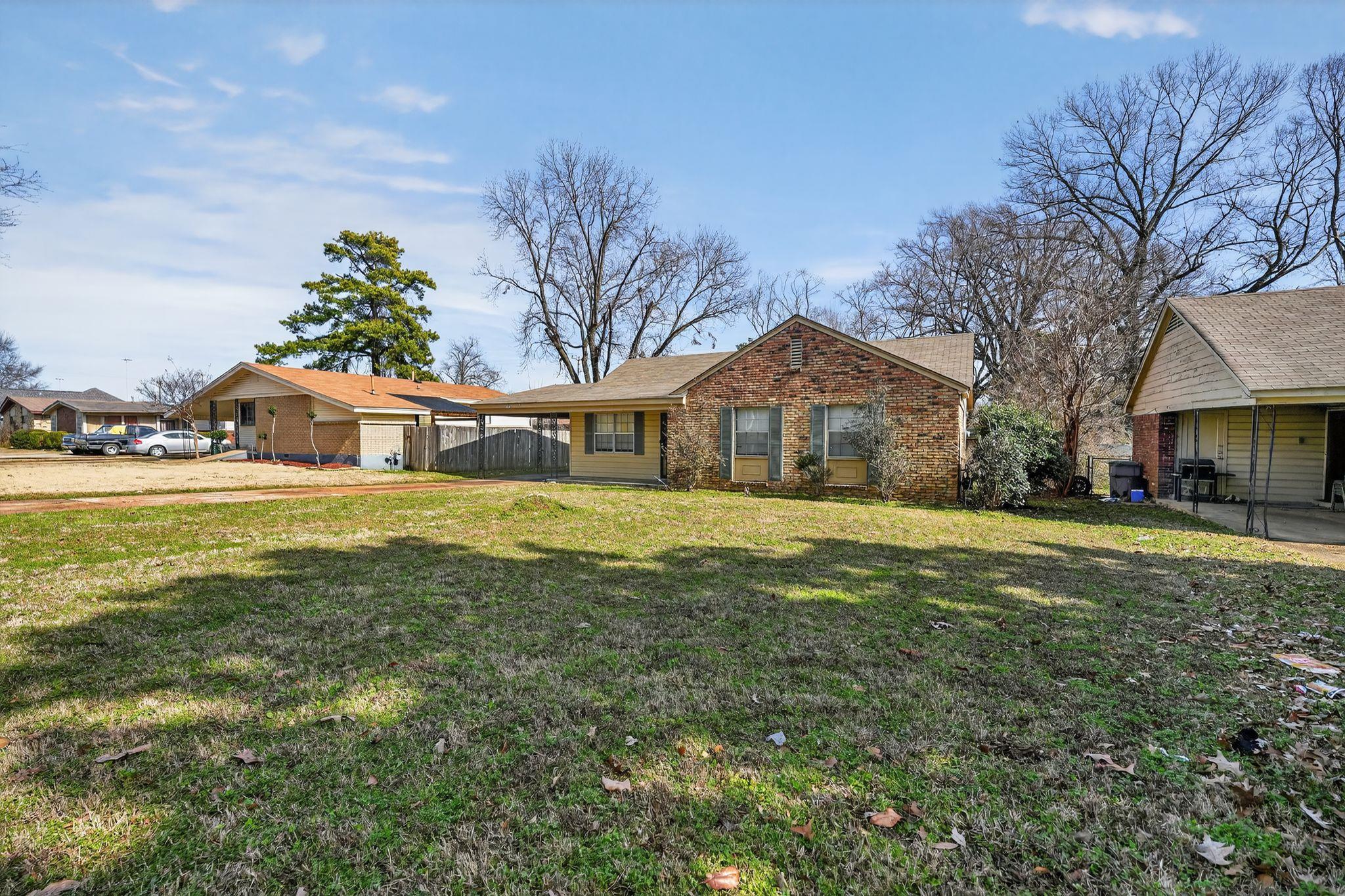 3470 Neely Road Memphis, TN 38109 - Photo 10 of 34 a front view of house with yard and green space