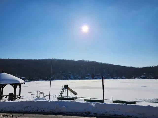 $260,000 | 18 Mountainside Drive, Vernon, NJ 07461