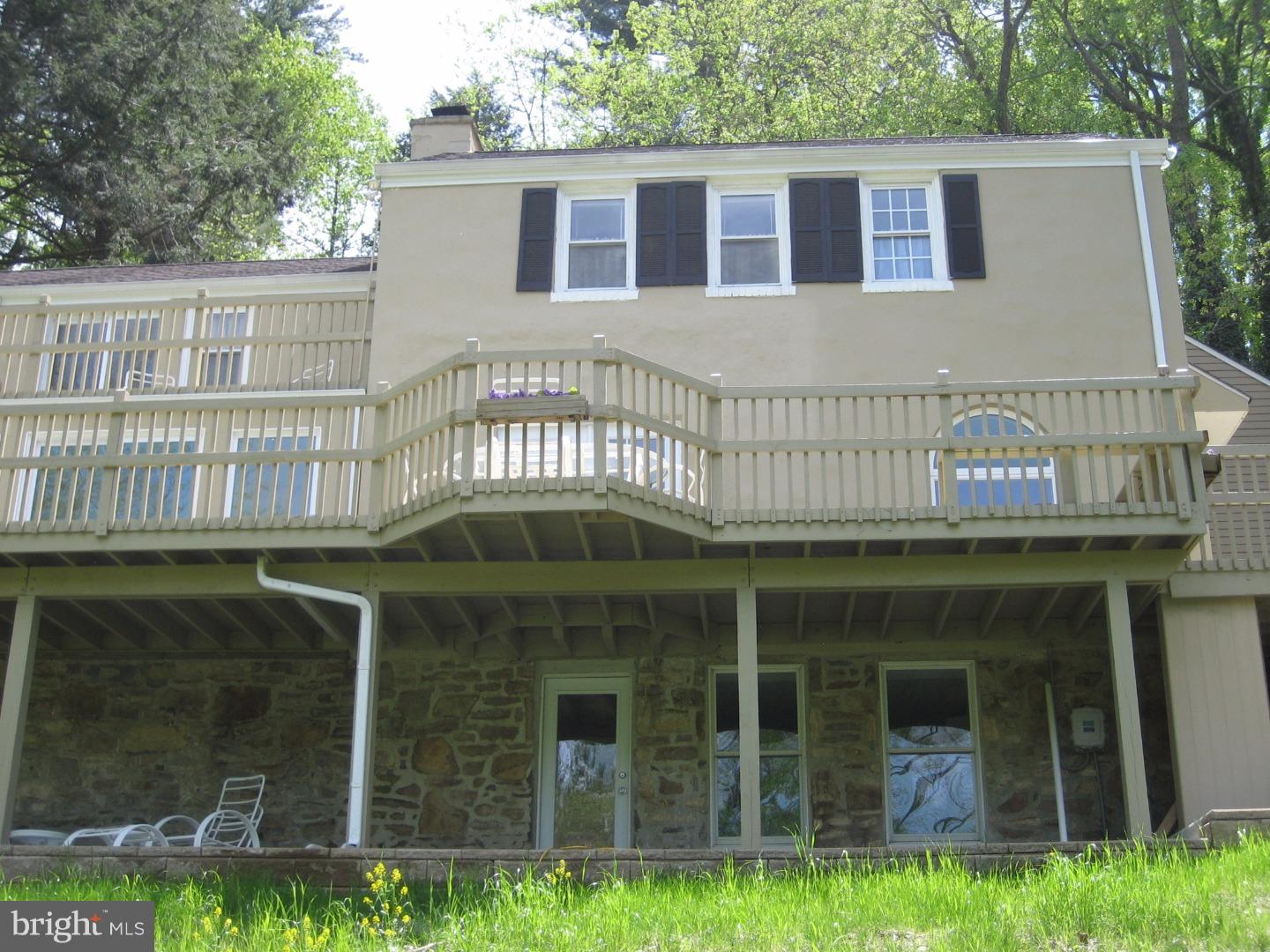 941 Crum Creek Road Media, PA 19063 - Photo 2 of 18 Gallery Image 2