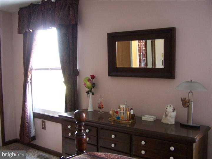 1228 Red Hill Road Pennsburg, PA 18073 - Photo 11 of 24 Gallery Image 11