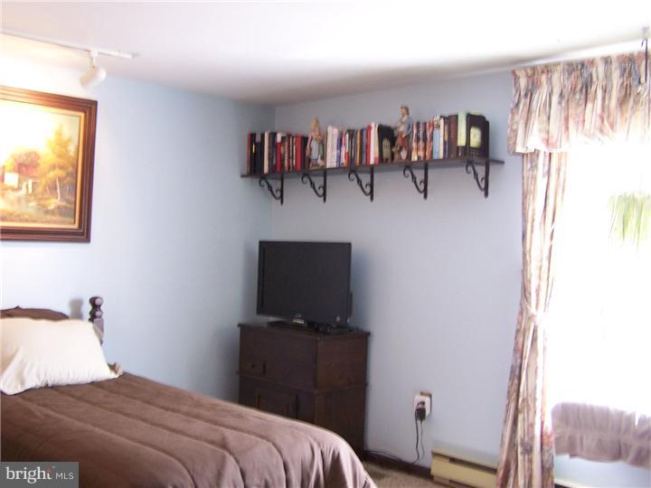 1228 Red Hill Road Pennsburg, PA 18073 - Photo 14 of 24 Gallery Image 14