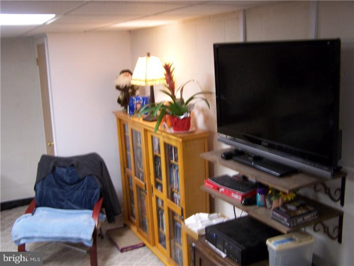 1228 Red Hill Road Pennsburg, PA 18073 - Photo 17 of 24 Gallery Image 17