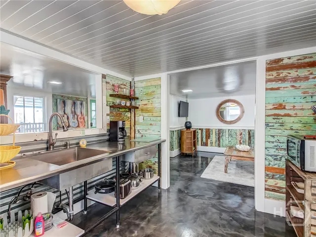 $995,500 | 9 Ts Chu Terrace, Tybee Island, GA 31328