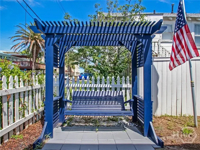 $995,500 | 9 Ts Chu Terrace, Tybee Island, GA 31328