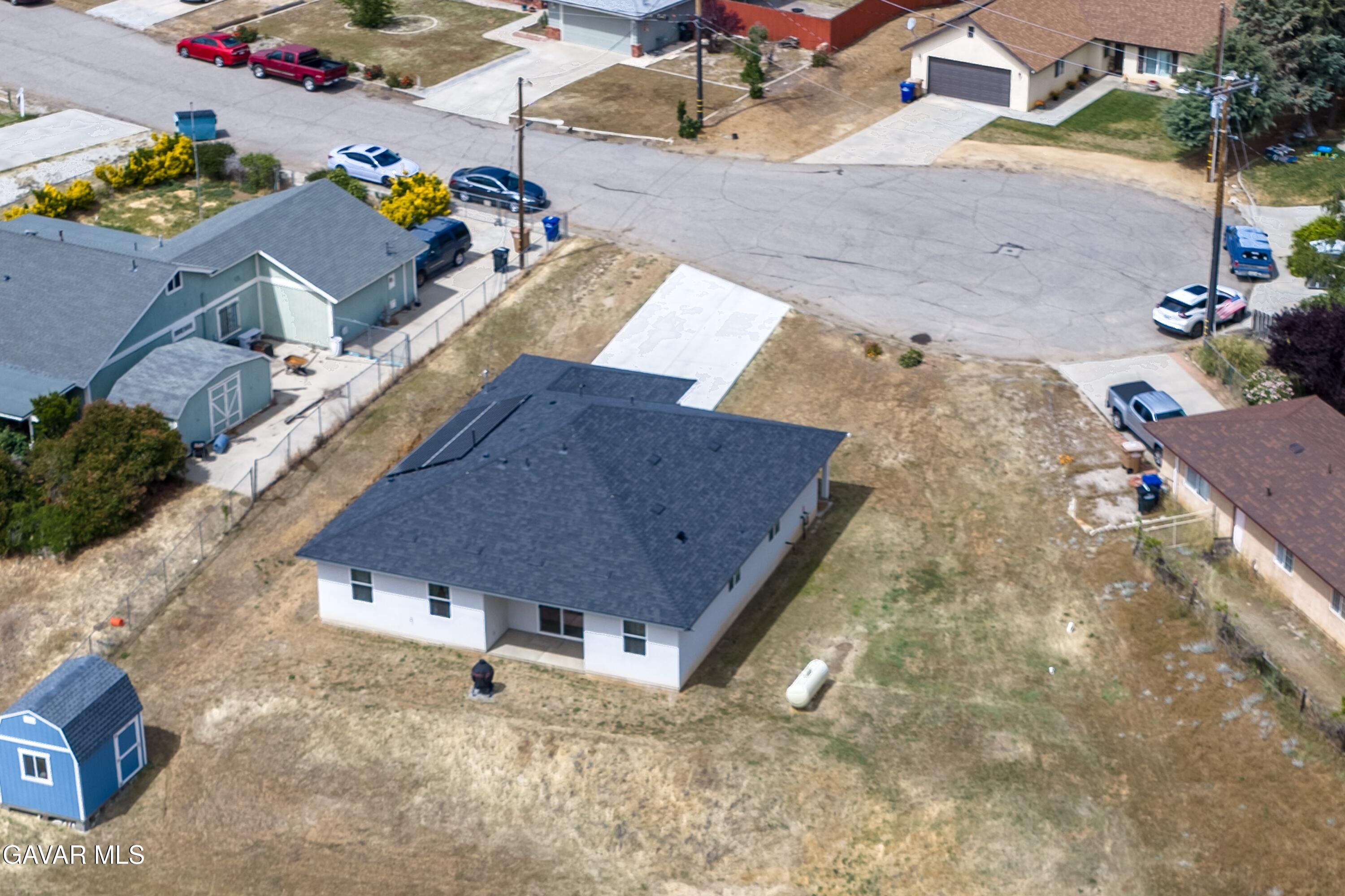 21750 Ripple Lane Tehachapi, CA 93561 - Photo 20 of 26 19-DJI_20260425112746_0013_D-HDR
