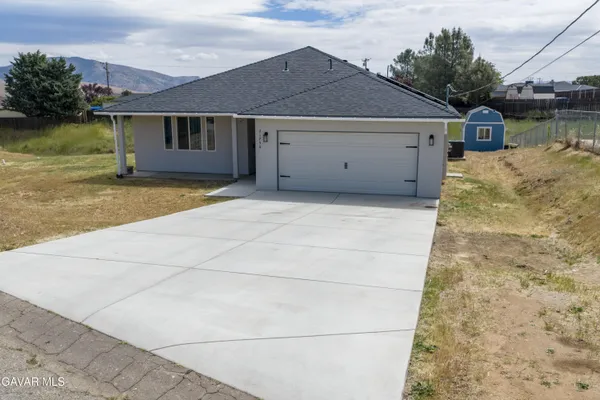 $450,000 | 21750 Ripple Lane, Tehachapi, CA 93561