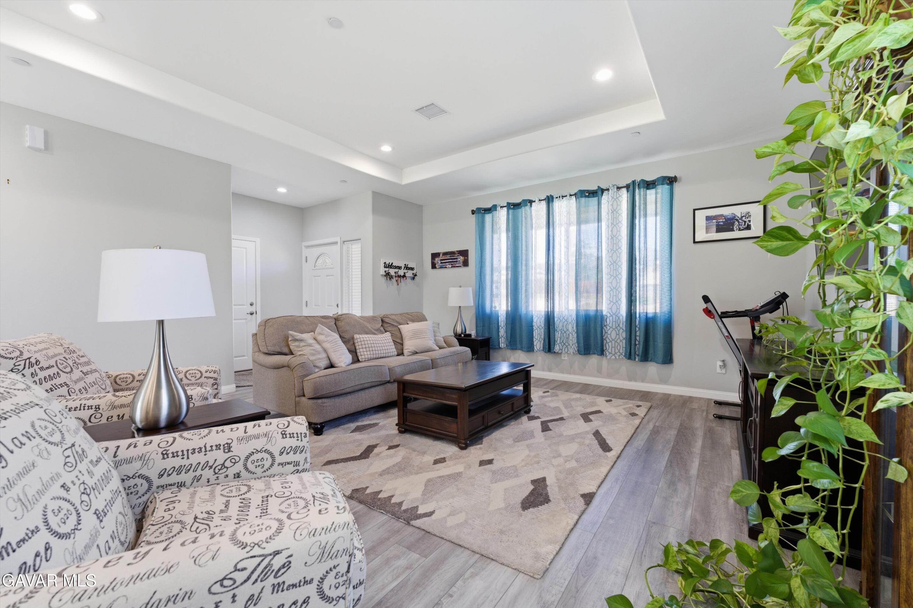 21750 Ripple Lane Tehachapi, CA 93561 - Photo 5 of 26 04-JYP02935
