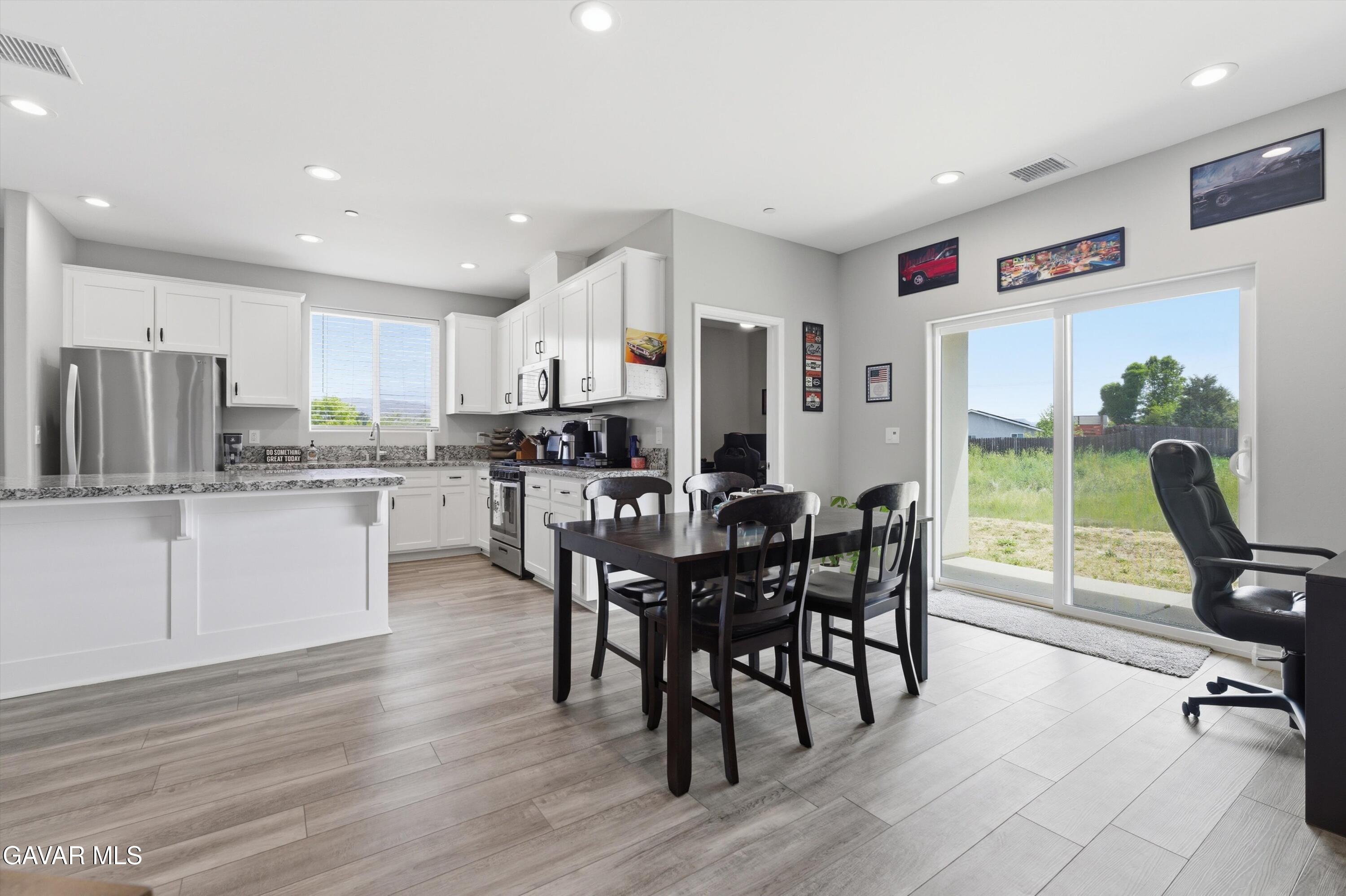 21750 Ripple Lane Tehachapi, CA 93561 - Photo 8 of 26 07-JYP02950