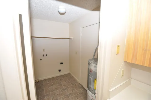 $1,295 | 5124 South Dossey Road, Lakeland, FL 33811