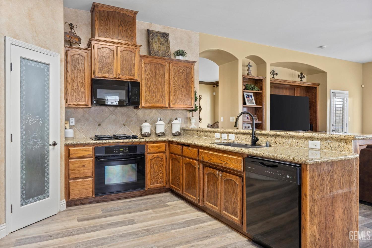 Undisclosed Address Shafter, CA 93263 - Photo 22 of 53