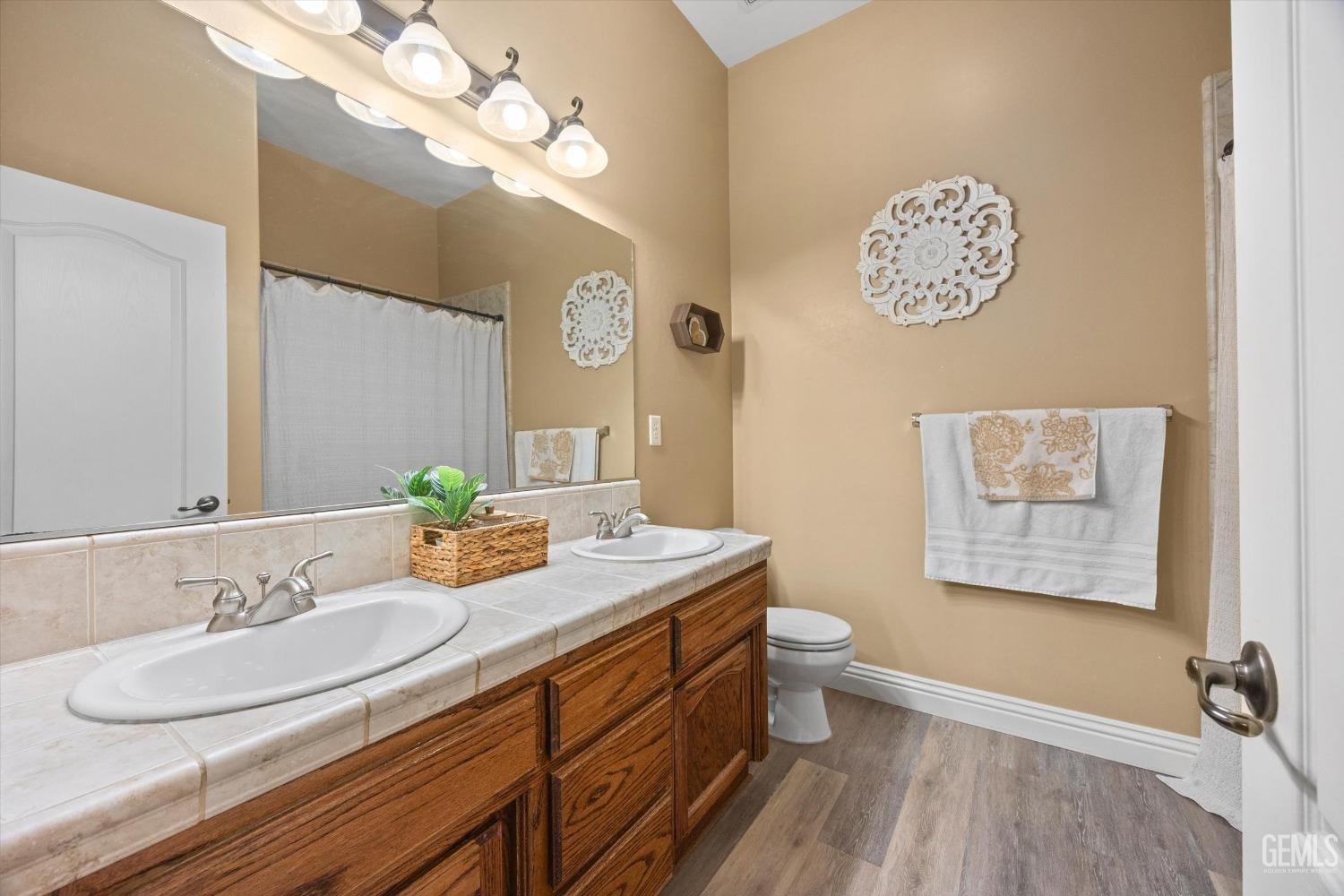 Undisclosed Address Shafter, CA 93263 - Photo 37 of 53