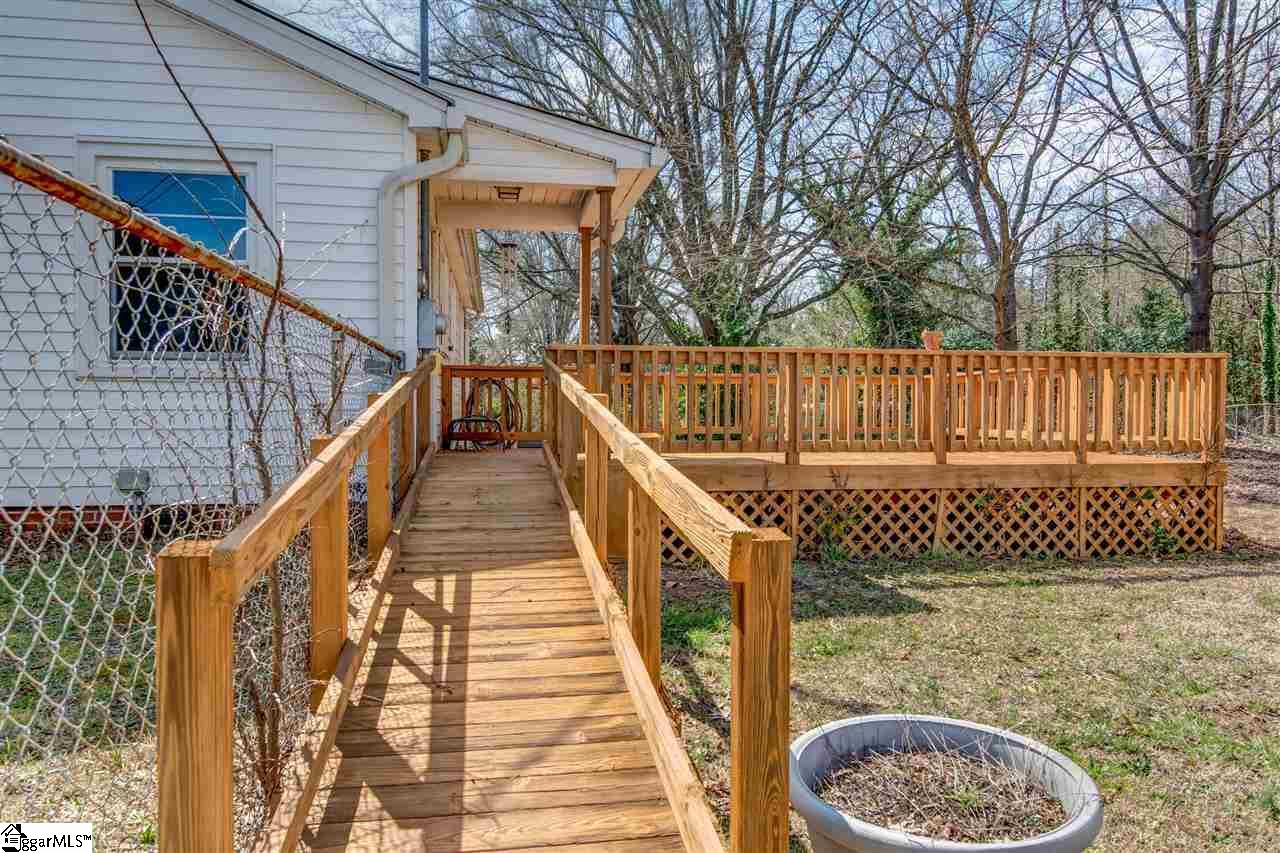 1428 Highway 72 Clinton, SC 29325 - Photo 21 of 25 Gallery Image 21