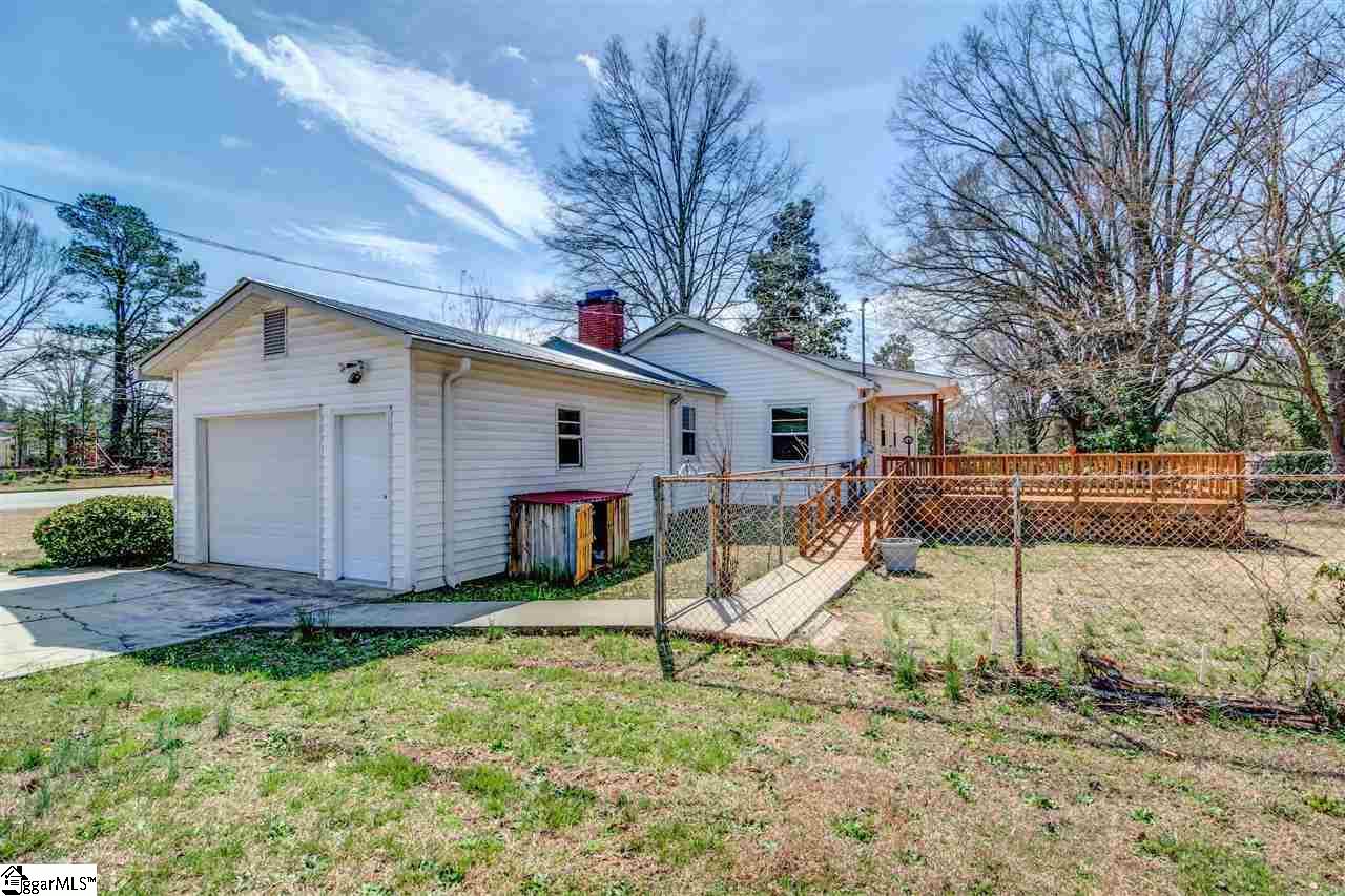 1428 Highway 72 Clinton, SC 29325 - Photo 6 of 25 Gallery Image 6