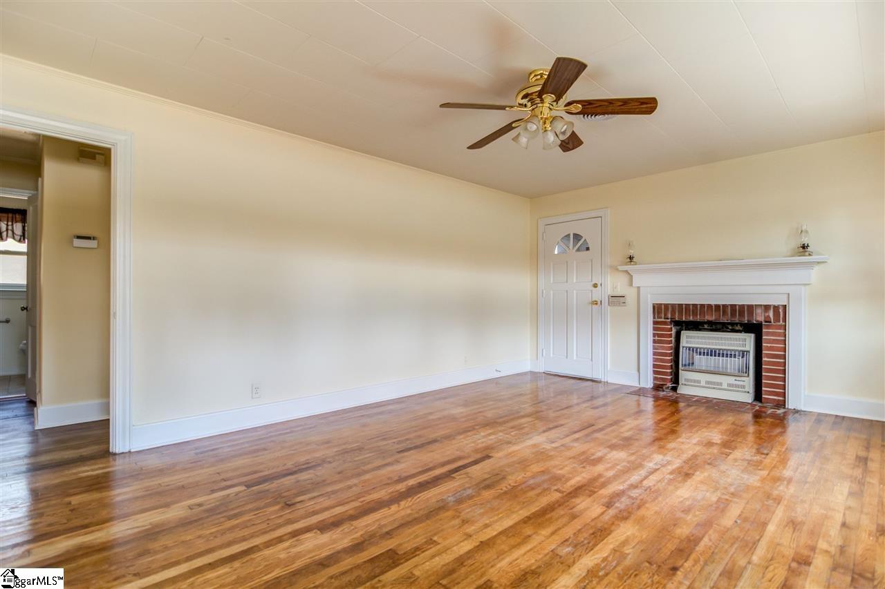 1428 Highway 72 Clinton, SC 29325 - Photo 9 of 25 Gallery Image 9