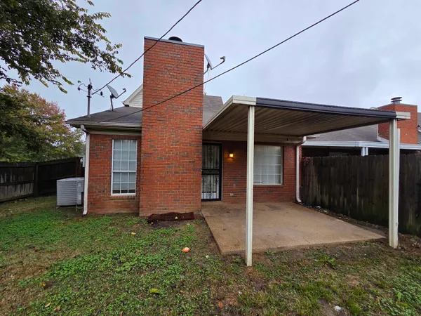 $1,450 | 3945 Oak Branch Circle East, Memphis, TN 38135